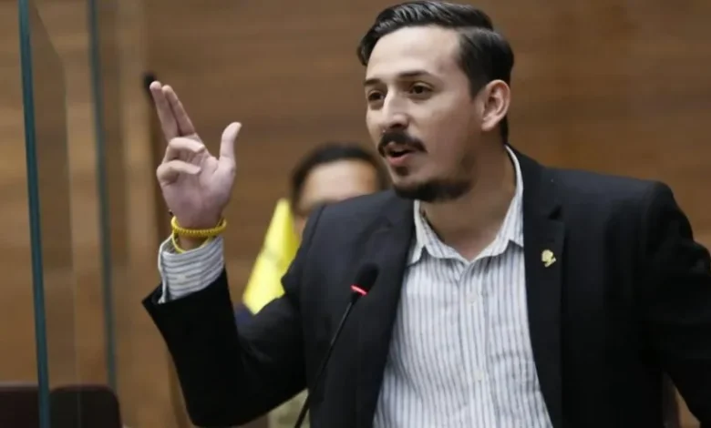 diputado-ariel-robles