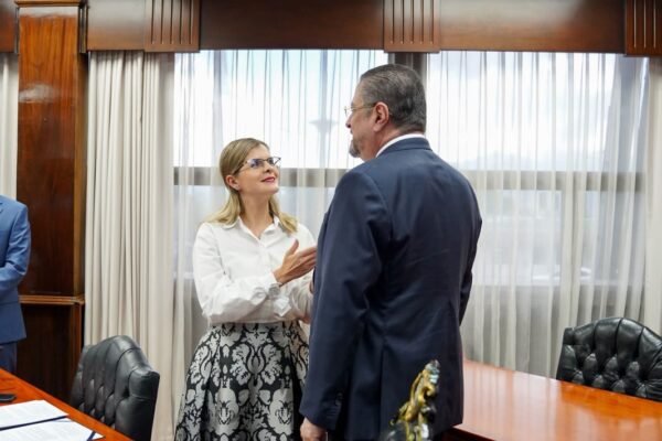 ¿Qué pactaron el Gobierno y la nueva fracción legislativa en Casa Presidencial?