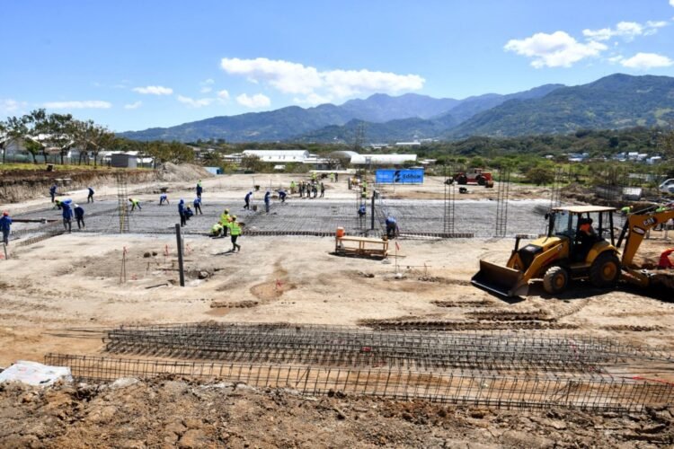 Mil plazas serán para reforzar la nueva mega cárcel, Centro de Alta Contención del Crimen Organizado (CACCO)