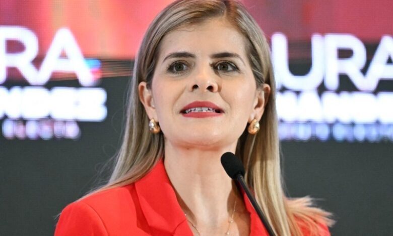 laura-fernandez