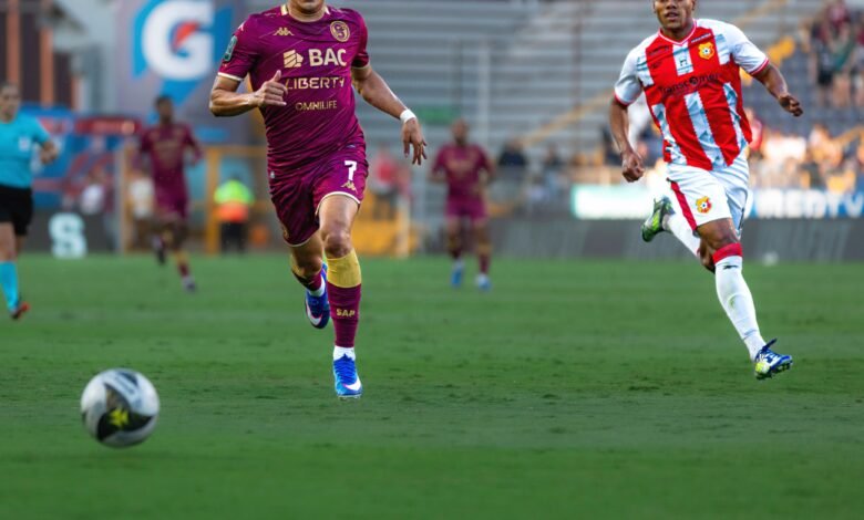 Tibás
