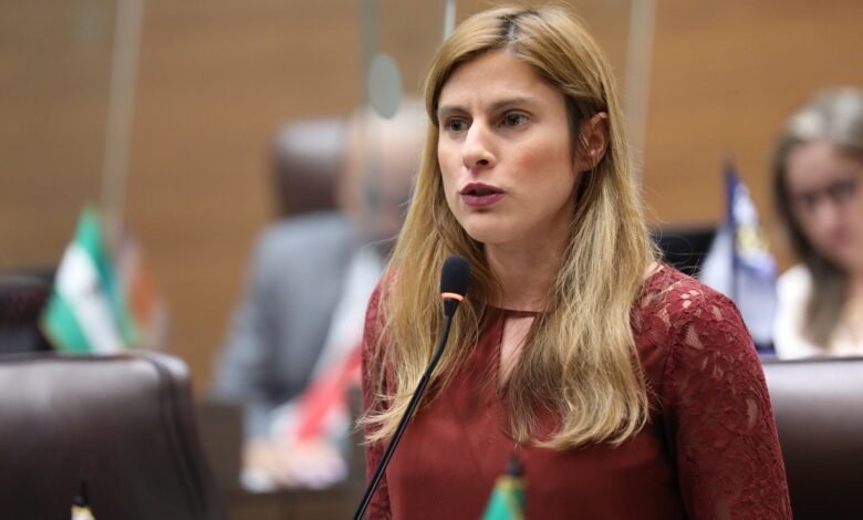 andrea-chaves