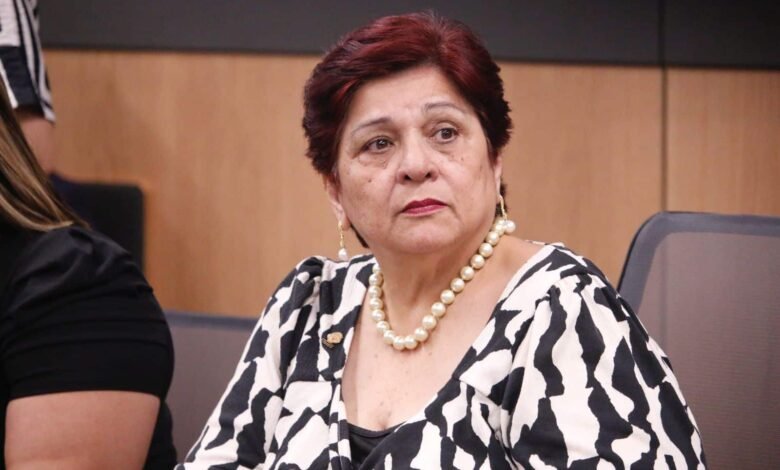 Dinorah-Barquero-Leslie-Bojorges-Asamblea