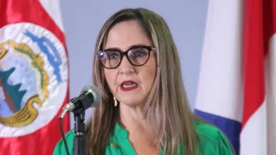Alejandra-Larios