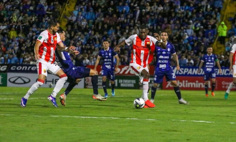 Fello MEza