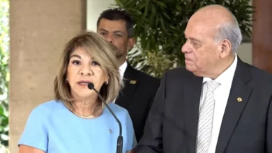 Patricia- Solano-Magistrados-Reunión