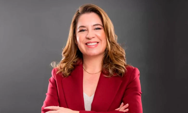 Claudia-Dobles