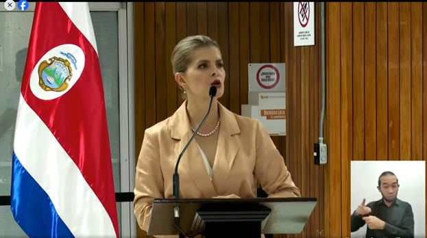Laura-Fernández