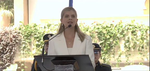 Laura-Fernández
