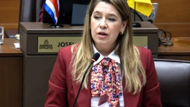 Claudia-Dobles