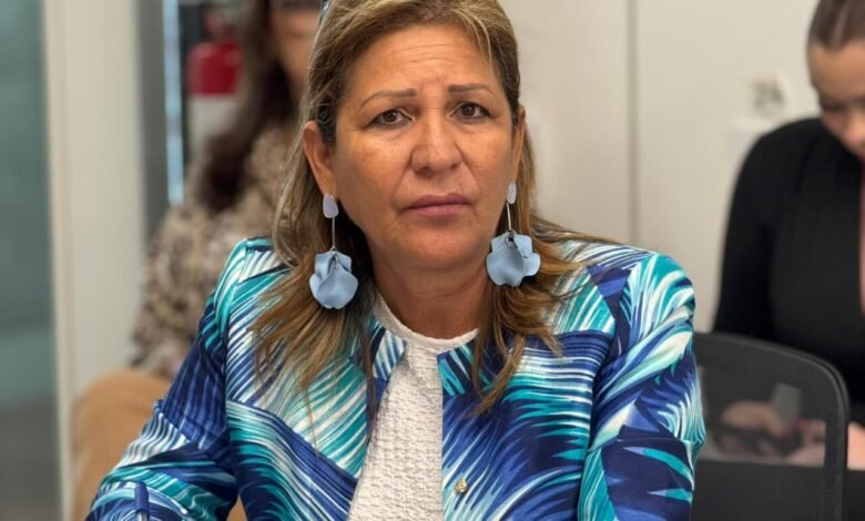 Diputada-Ana-Ruth-Esquivel