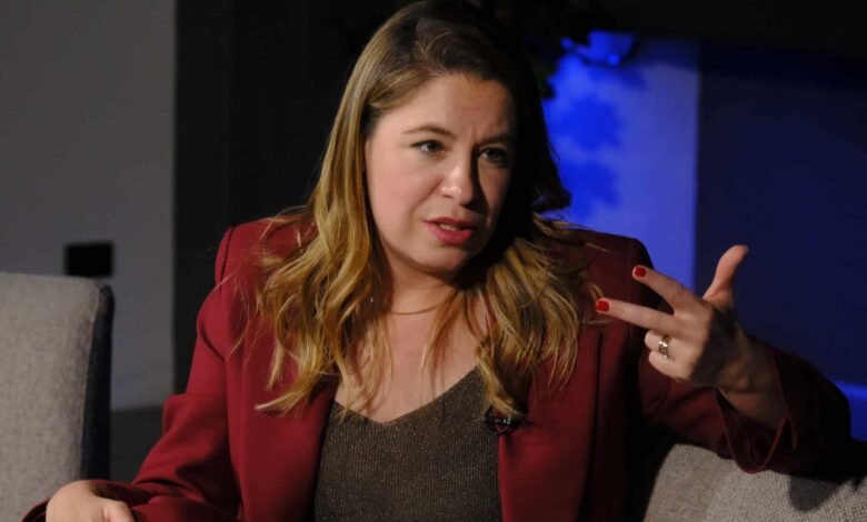 Claudia-Dobles-pacto