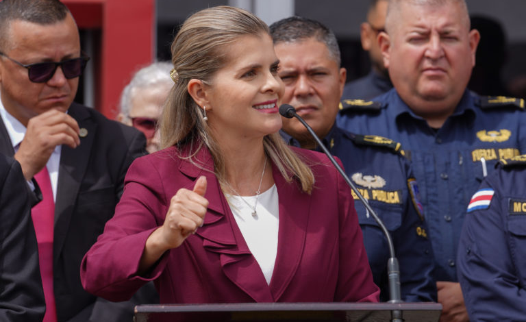 Laura-Fernández