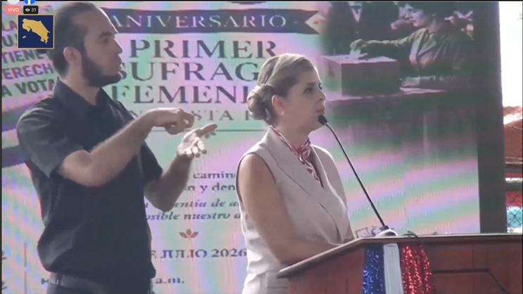 Laura Fernández
