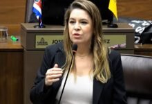 Claudia-Dobles