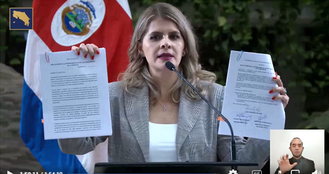 Laura Fernández
