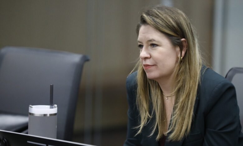 Claudia Dobles