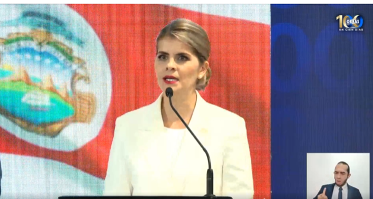 Laura Fernández