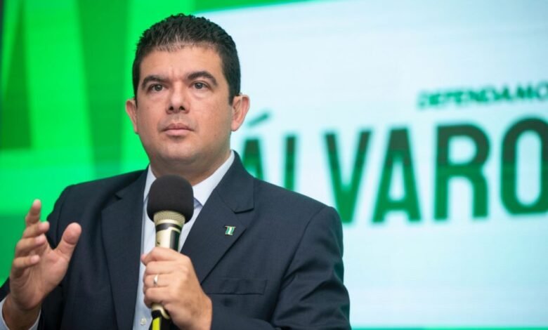 Álvaro Ramos-Liderazgo