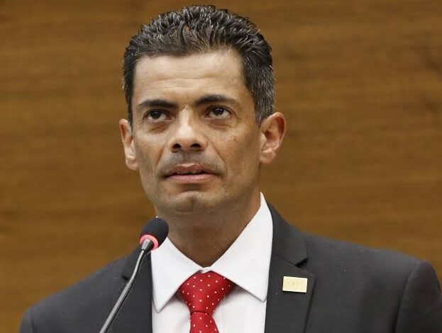 Carlo Díaz