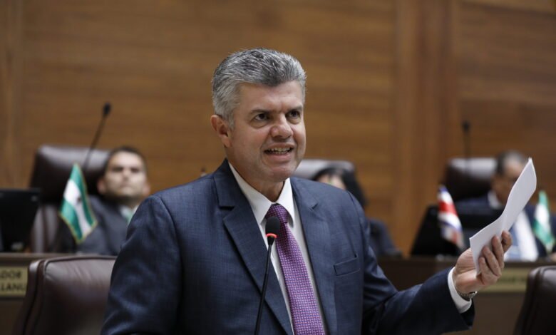 Alvaro Ramírez