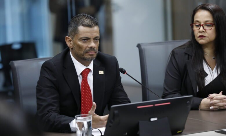 Carlo Díaz