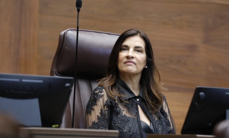 Marta Esquivel