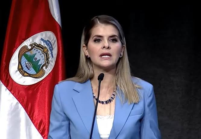 Laura Fernández