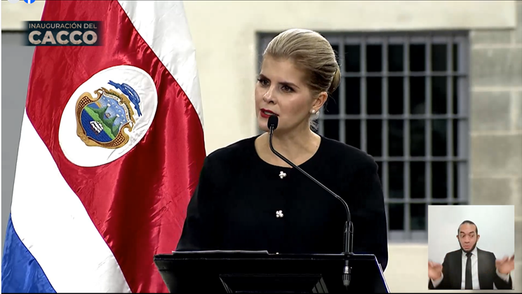 Laura Fernández